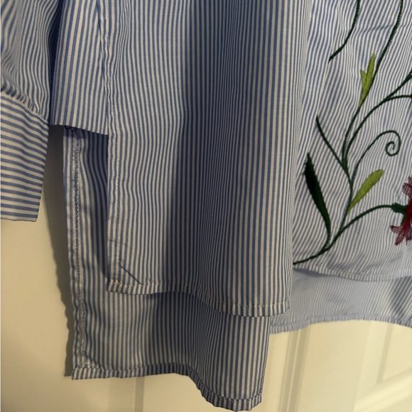 NWOT Cliche’ Embroidered Floral Hummingbird Striped Button Down Shirt M - Picture 5 of 5